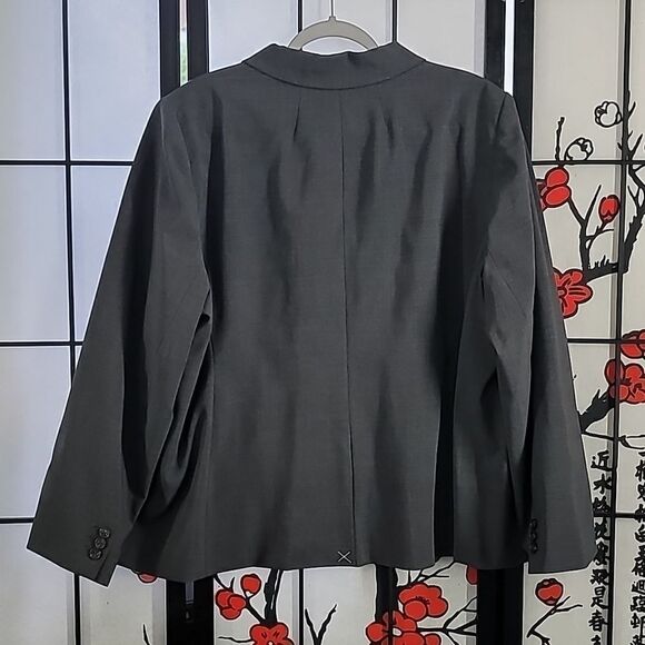 J Crew 365 Italian Wool Blazer - Picture 4 of 9